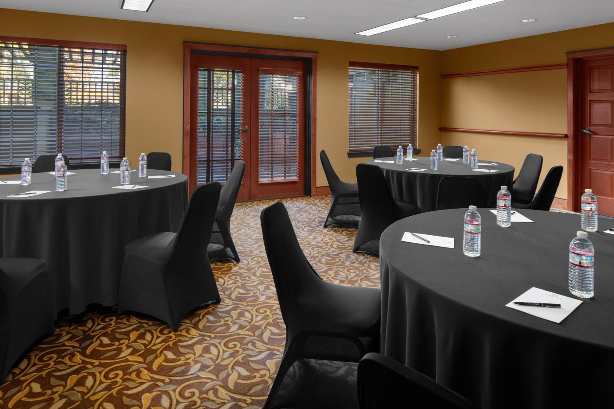 Larkspur Landing Renton-An All-Suite Hotel Exterior foto